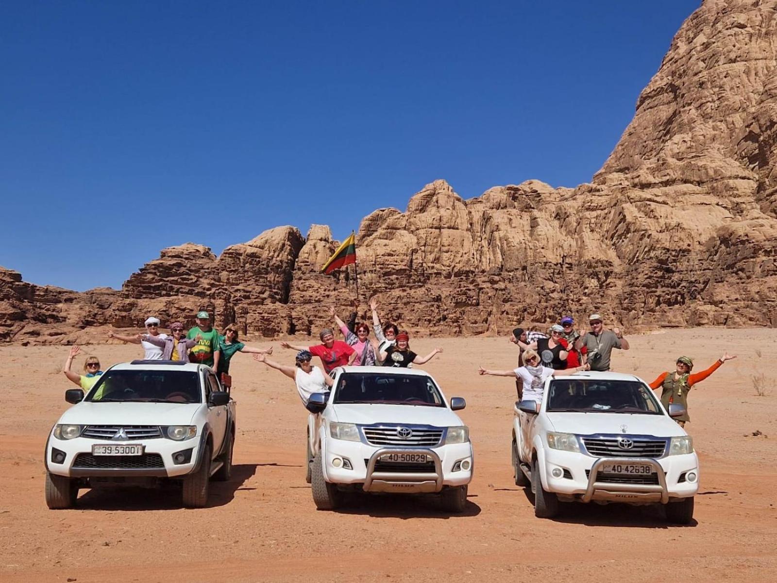 Wadi Rum Desert Secret Camp Bagian luar foto