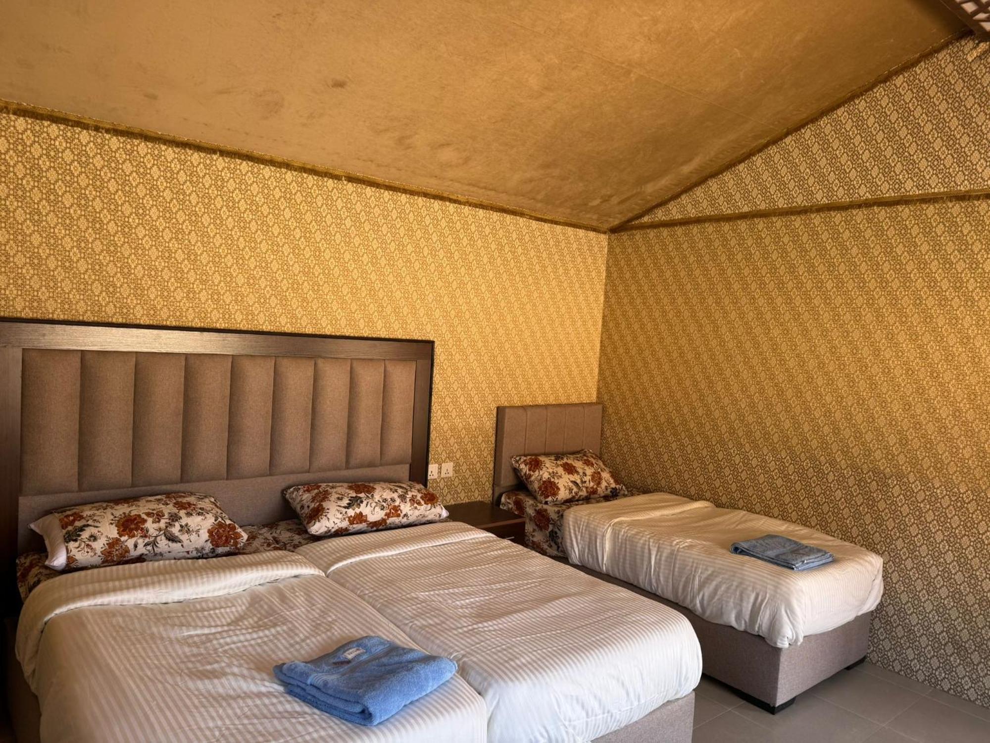 Wadi Rum Desert Secret Camp Bagian luar foto